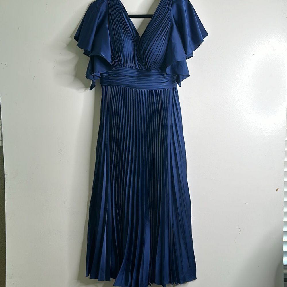 Mac duggal pleaded midi dress flowwy sleeves built i bra size 6 cocktail party - Picture 9 of 16